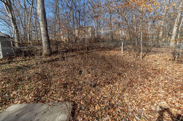 401 CEDAR LN, Columbia, MO 65201