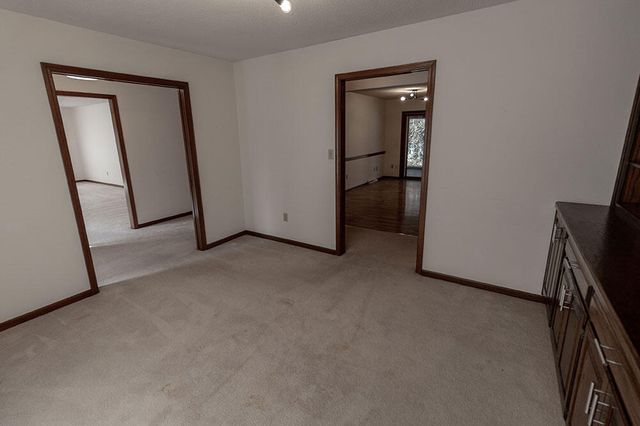 401 CEDAR LN, Columbia, MO 65201