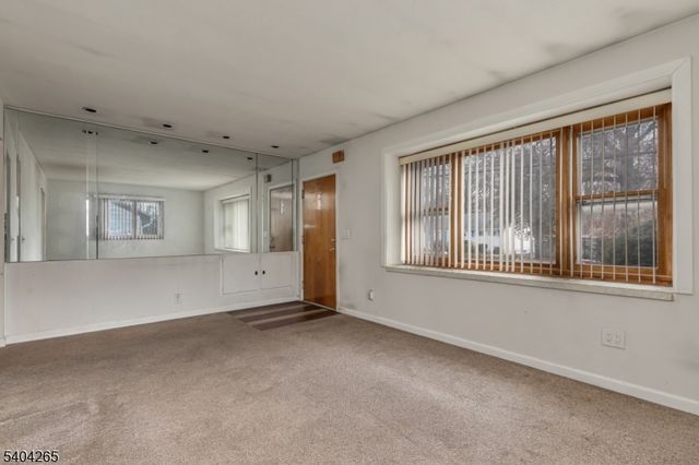 399 Richard Way, North Plainfield Boro, NJ 07062