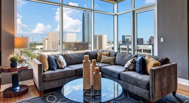 5250 Brownway ST 2113, Houston, TX 77056