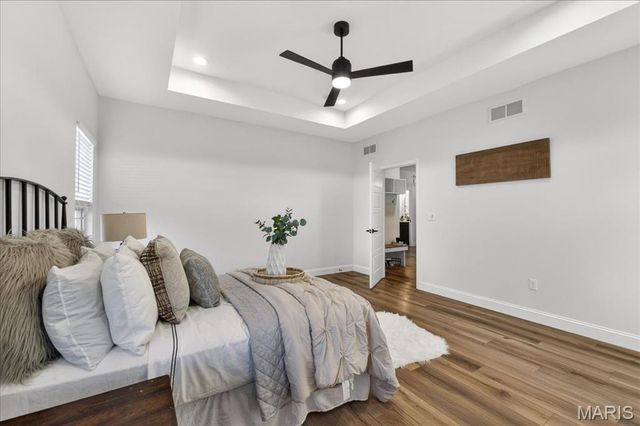 1361 DOVE HOLLOW Circle, O'fallon, IL 62269