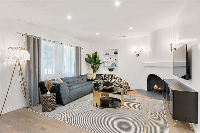 3763 LANKERSHIM Boulevard, Los Angeles, CA 90068