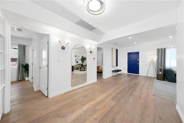 3763 LANKERSHIM Boulevard, Los Angeles, CA 90068