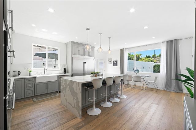 3763 LANKERSHIM Boulevard, Los Angeles, CA 90068