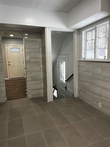 1208 W 11 Street, Erie, PA 16502