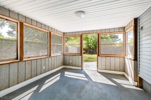 233 Henry Ct, North Plainfield Boro, NJ 07060
