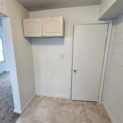 20834 Pembroke Avenue, Detroit, MI 48219