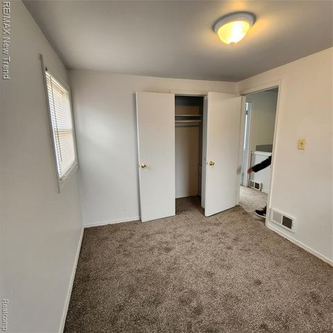 20834 Pembroke Avenue, Detroit, MI 48219