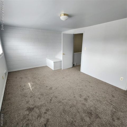 20834 Pembroke Avenue, Detroit, MI 48219