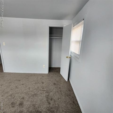 20834 Pembroke Avenue, Detroit, MI 48219