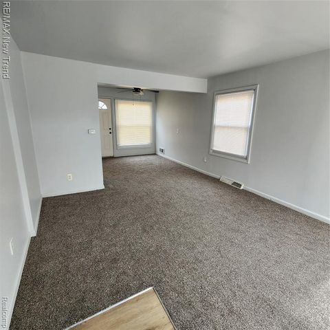 20834 Pembroke Avenue, Detroit, MI 48219