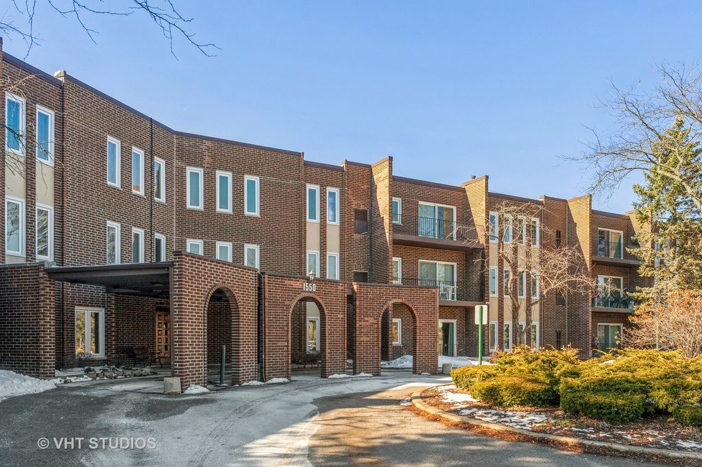 1550 Sandpebble Drive 306, Wheeling, IL 60090