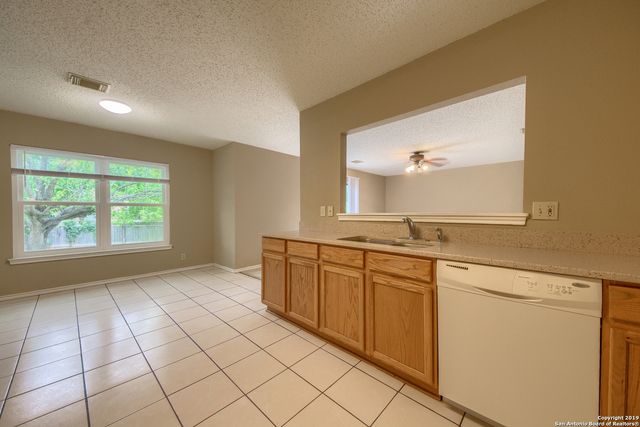 9107 GAMBIER DR, San Antonio, TX 78250