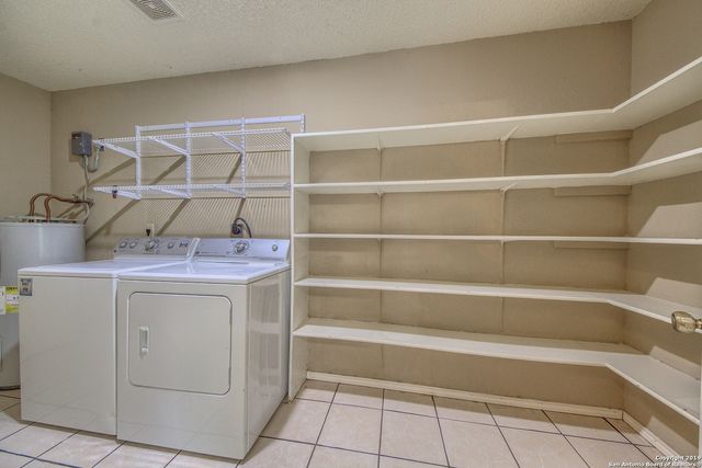 9107 GAMBIER DR, San Antonio, TX 78250