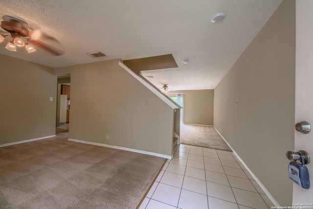 9107 GAMBIER DR, San Antonio, TX 78250