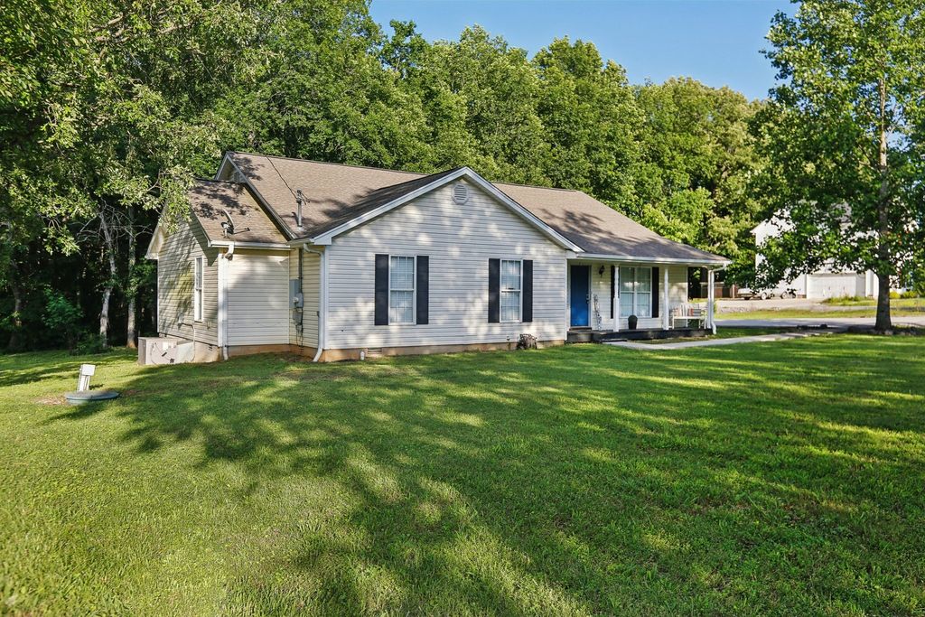4726 Hickory Ln, Murfreesboro, TN 37129