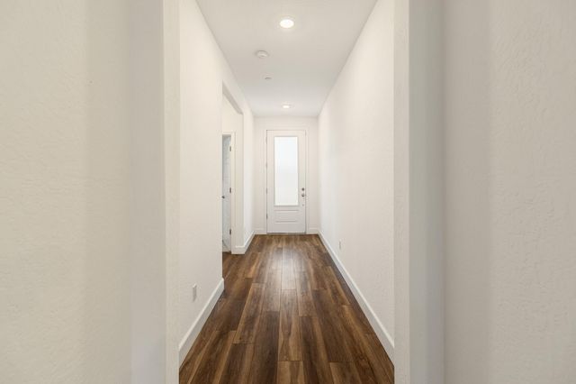 3725 N Newton Drive, Visalia, CA 93291