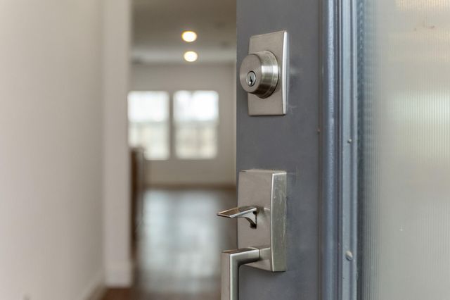 3725 N Newton Drive, Visalia, CA 93291