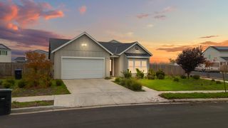 3725 N Newton Drive, Visalia, CA 93291