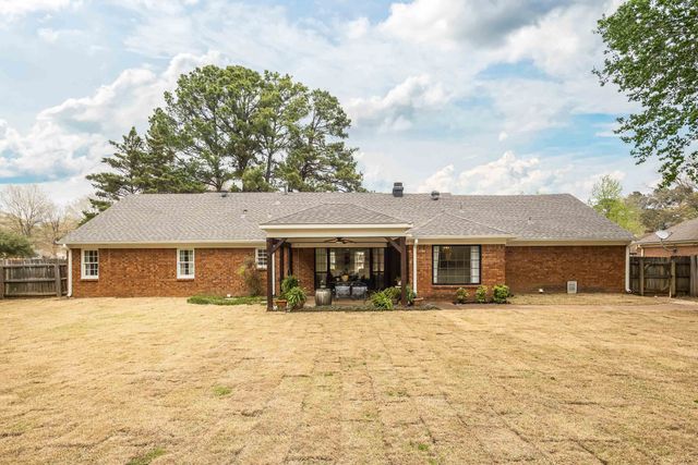 7609 HOLLOW FORK RD, Germantown, TN 38138