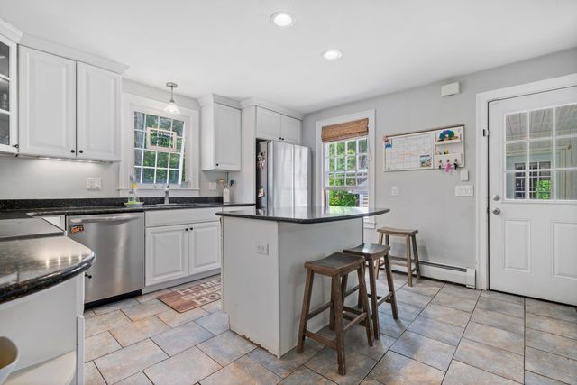 26 Garrison Lane, Hopkinton, NH 03229