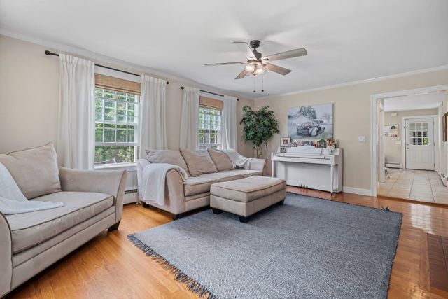 26 Garrison Lane, Hopkinton, NH 03229