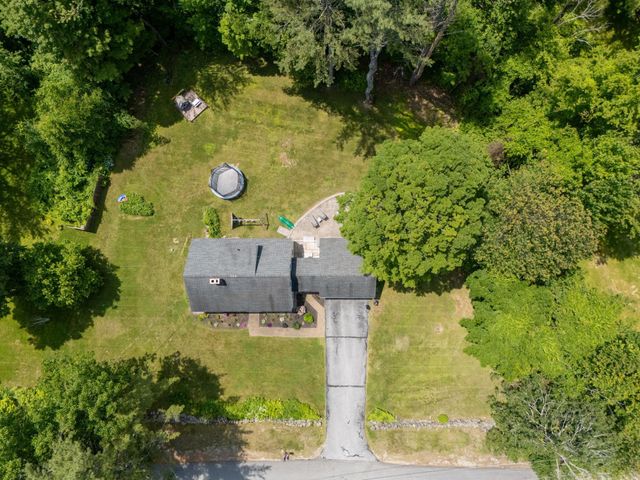 26 Garrison Lane, Hopkinton, NH 03229