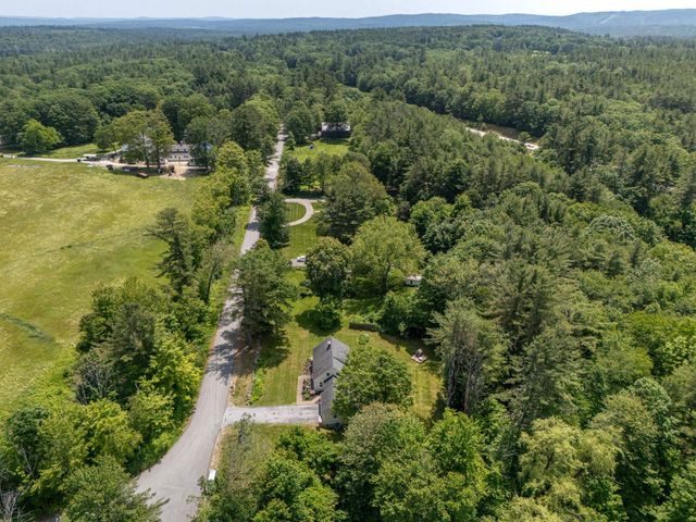 26 Garrison Lane, Hopkinton, NH 03229