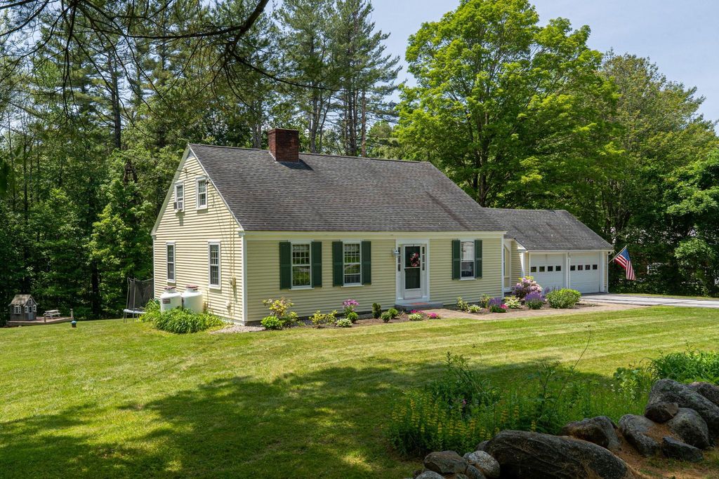 26 Garrison Lane, Hopkinton, NH 03229