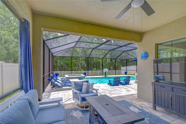 14710 HORSE TROT ROAD, Lithia, FL 33547