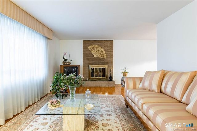 68 Gerthmere Drive, West Hartford, CT 06110