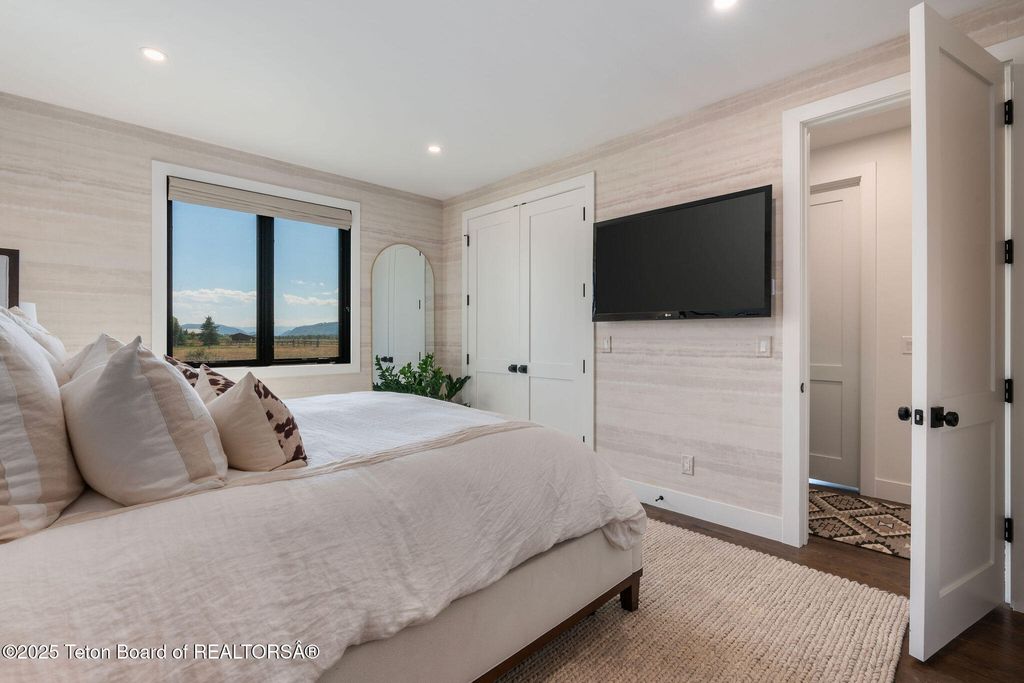 750 PONDEROSA Drive, Jackson, WY 83001 photo 18