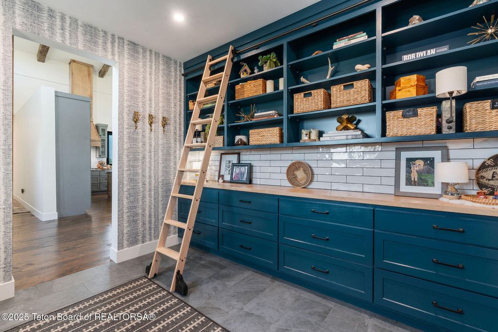 750 PONDEROSA Drive, Jackson, WY 83001 photo 9