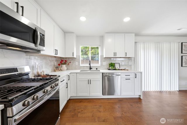 20926 44th Avenue W, Lynnwood, WA 98036