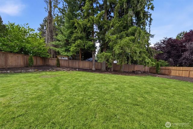 20926 44th Avenue W, Lynnwood, WA 98036