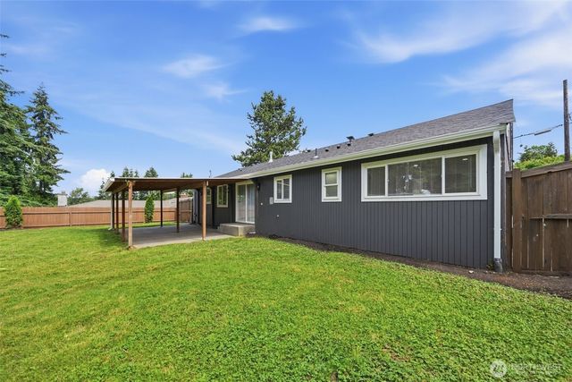 20926 44th Avenue W, Lynnwood, WA 98036