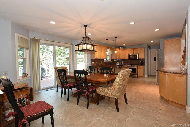 230 W Woodland Drive, Wading River, NY 11792