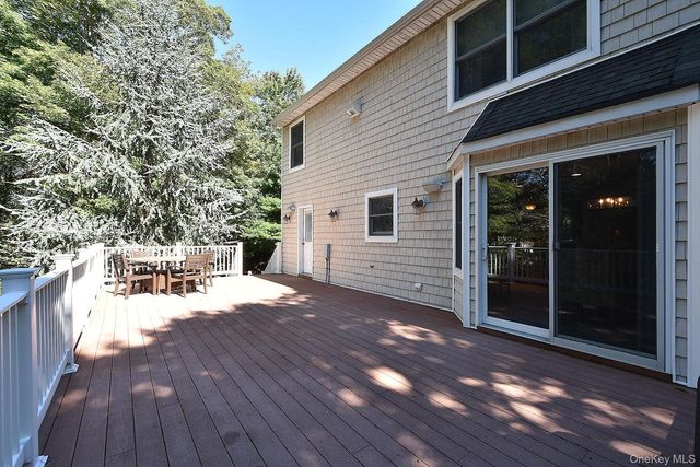 230 W Woodland Drive, Wading River, NY 11792