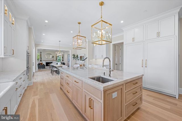 5210 HAMPDEN LANE, Bethesda, MD 20814