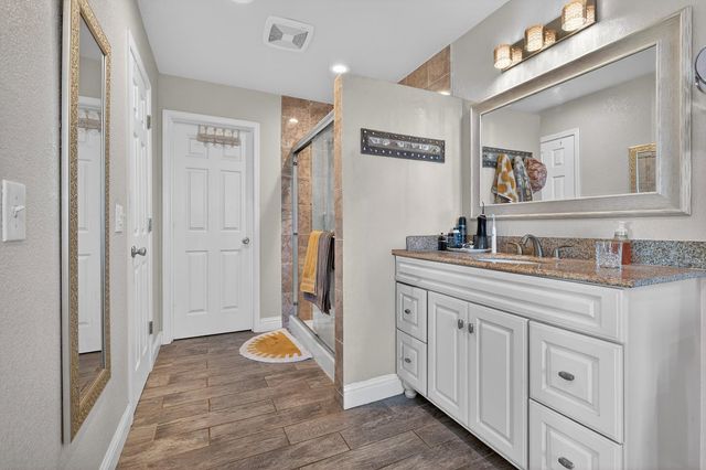 12860 E Tokay Colony Rd, Lodi, CA 95240