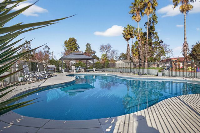 12860 E Tokay Colony Rd, Lodi, CA 95240