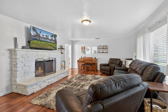 12860 E Tokay Colony Rd, Lodi, CA 95240