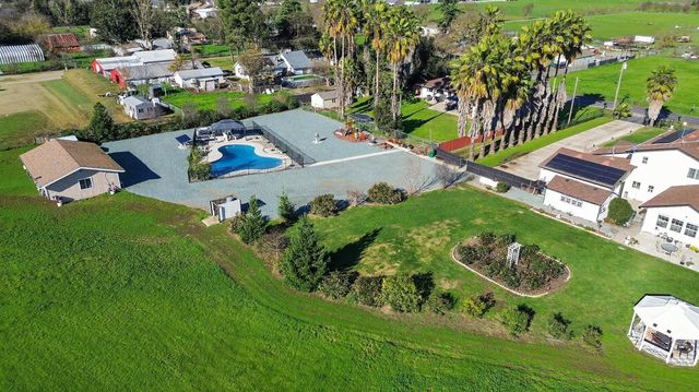 12860 E Tokay Colony Rd, Lodi, CA 95240