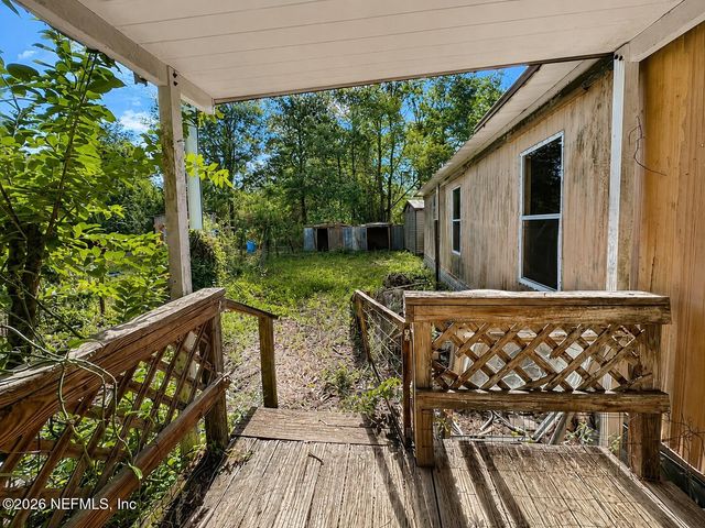 602 JUNIOR LAKE Drive, Interlachen, FL 32148