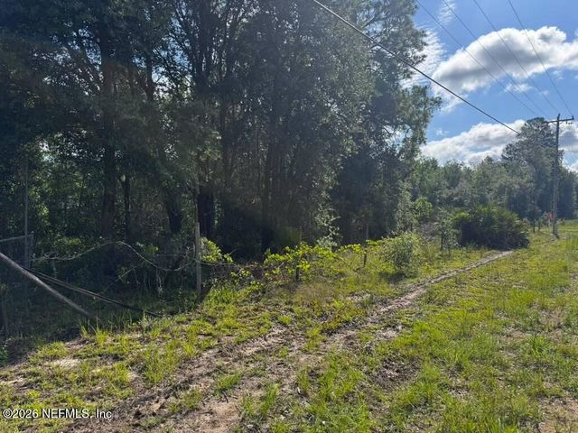 602 JUNIOR LAKE Drive, Interlachen, FL 32148