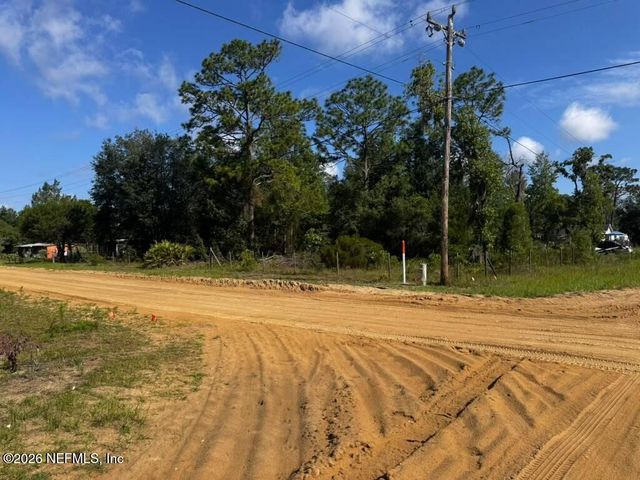 602 JUNIOR LAKE Drive, Interlachen, FL 32148