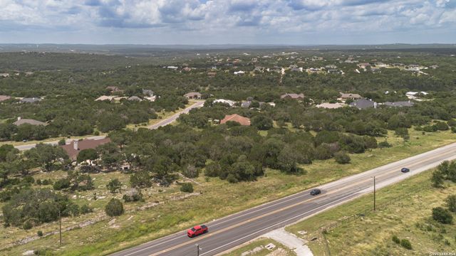 129 Blackbird Dr, Spring Branch, TX 78070