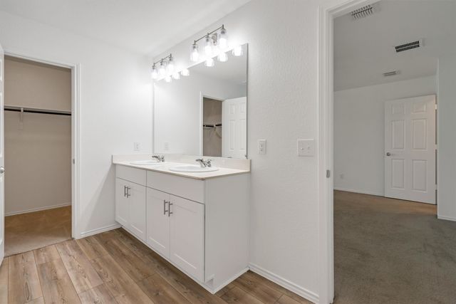 1100 Varson Drive, Haslet, TX 76052