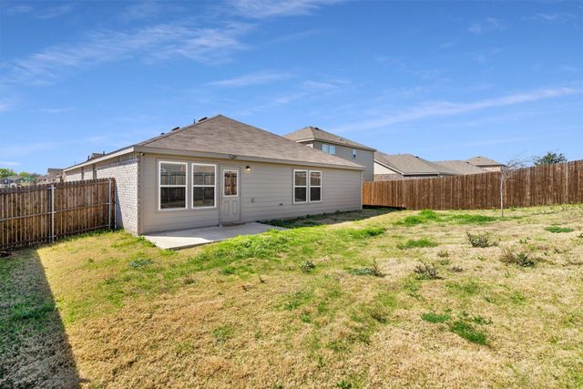 1100 Varson Drive, Haslet, TX 76052