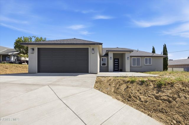 20112 Clubview Drive, Tehachapi, CA 93561